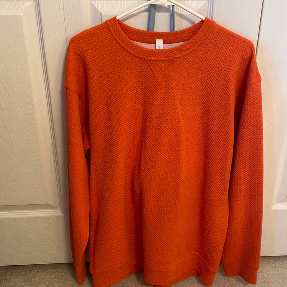 NEVER WORN Lululemon sweatshirt